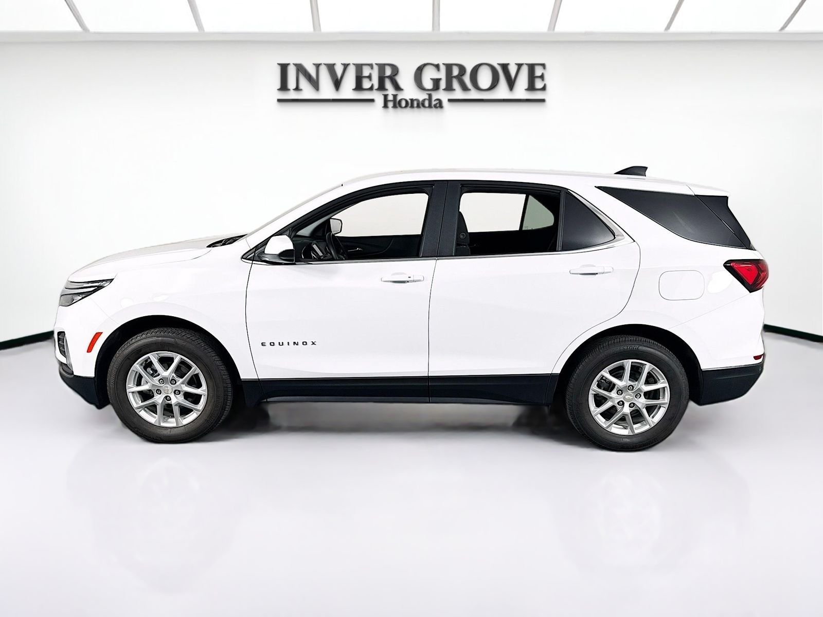Used 2023 Summit White Chevrolet LT image 8