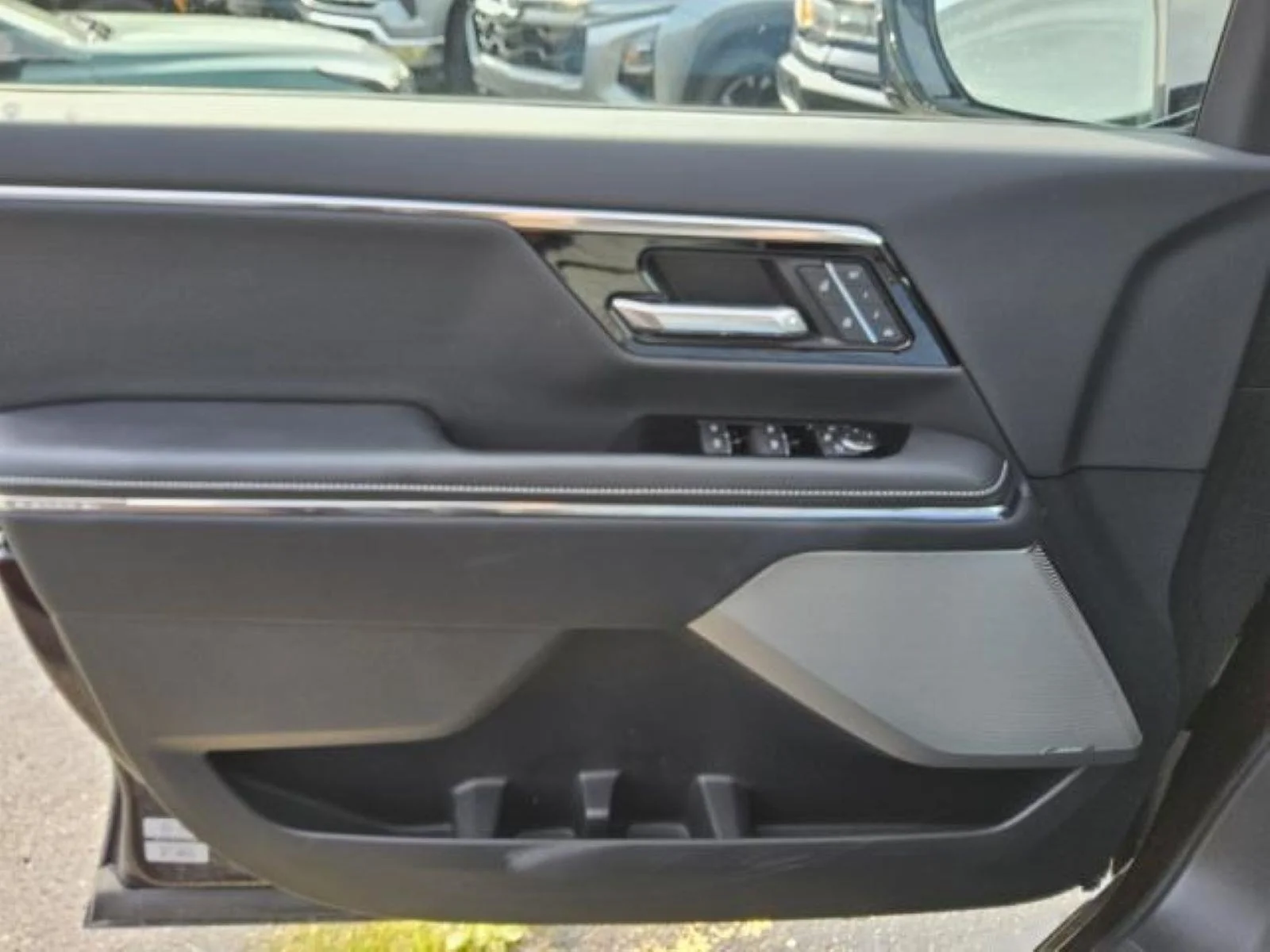 Used 2026 Dark Ember Metallic GMC Denali Max Range image 11