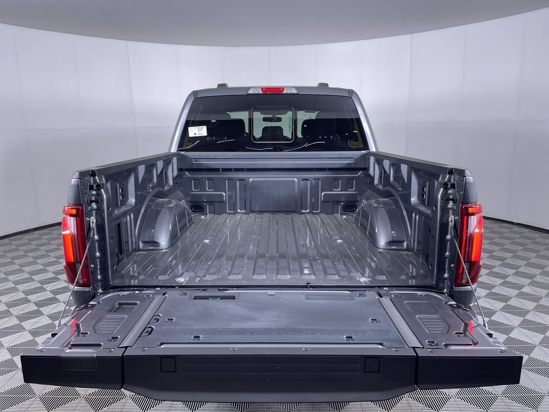 New 2026 Carbonized Gray Metallic Ford King Ranch image 25