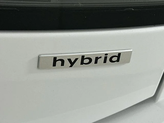 New 2026 White Hyundai SEL image 25