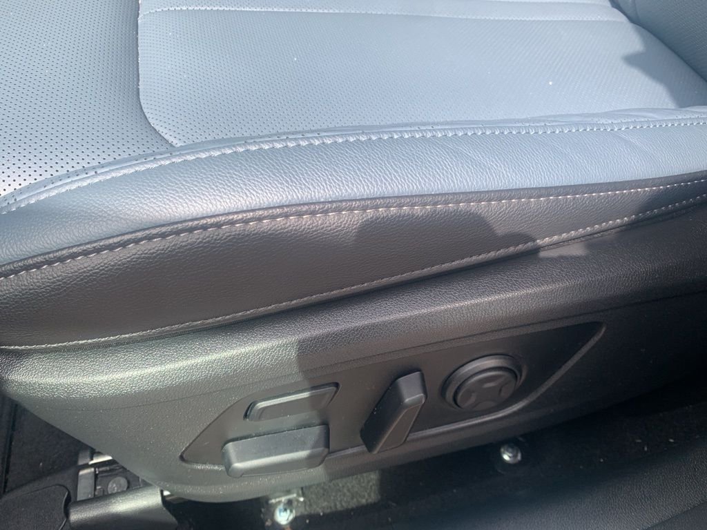 Used 2025 Blue Kia SX Prestige image 15