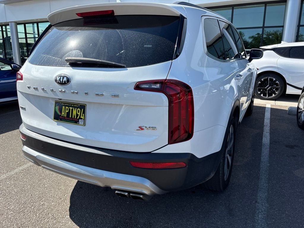 Used 2020 White Kia S image 9