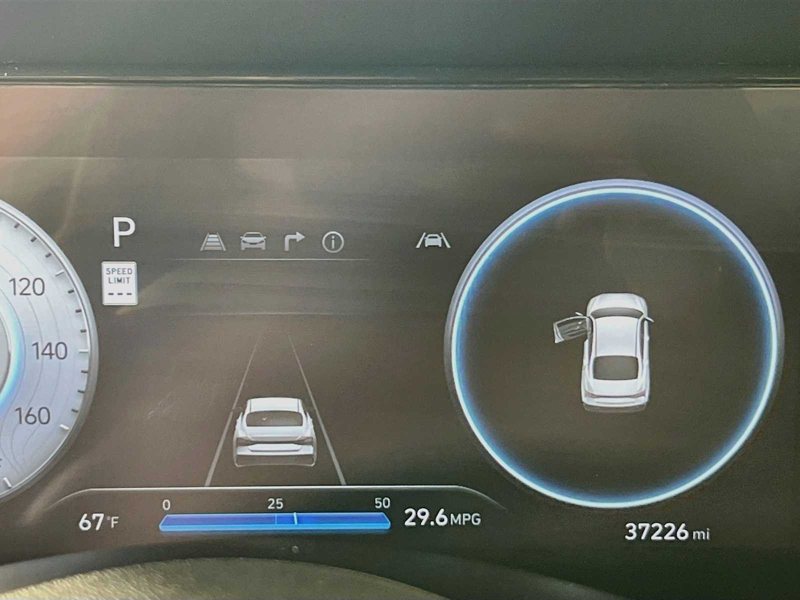 Used 2024 Fluid Metal Hyundai Limited image 12
