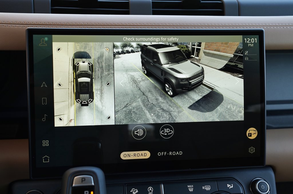 New 2026 Fuji White Land Rover X-Dynamic SE image 27
