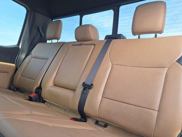 Used 2023 Star White Metallic Tri-Coat Ford LARIAT image 27
