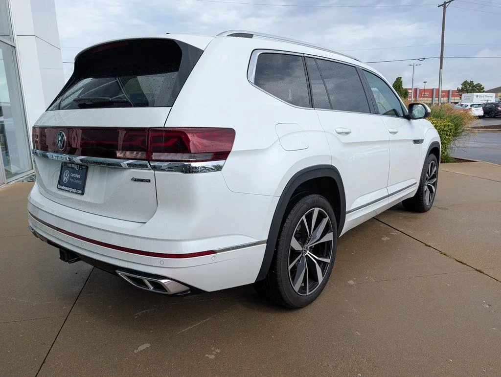 Certified Used 2026 White/off-white Volkswagen 2.0T SEL Premium R-Line image 4