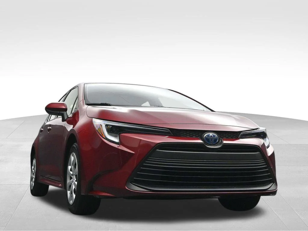 2025 Toyota Corolla LE - Photo 35