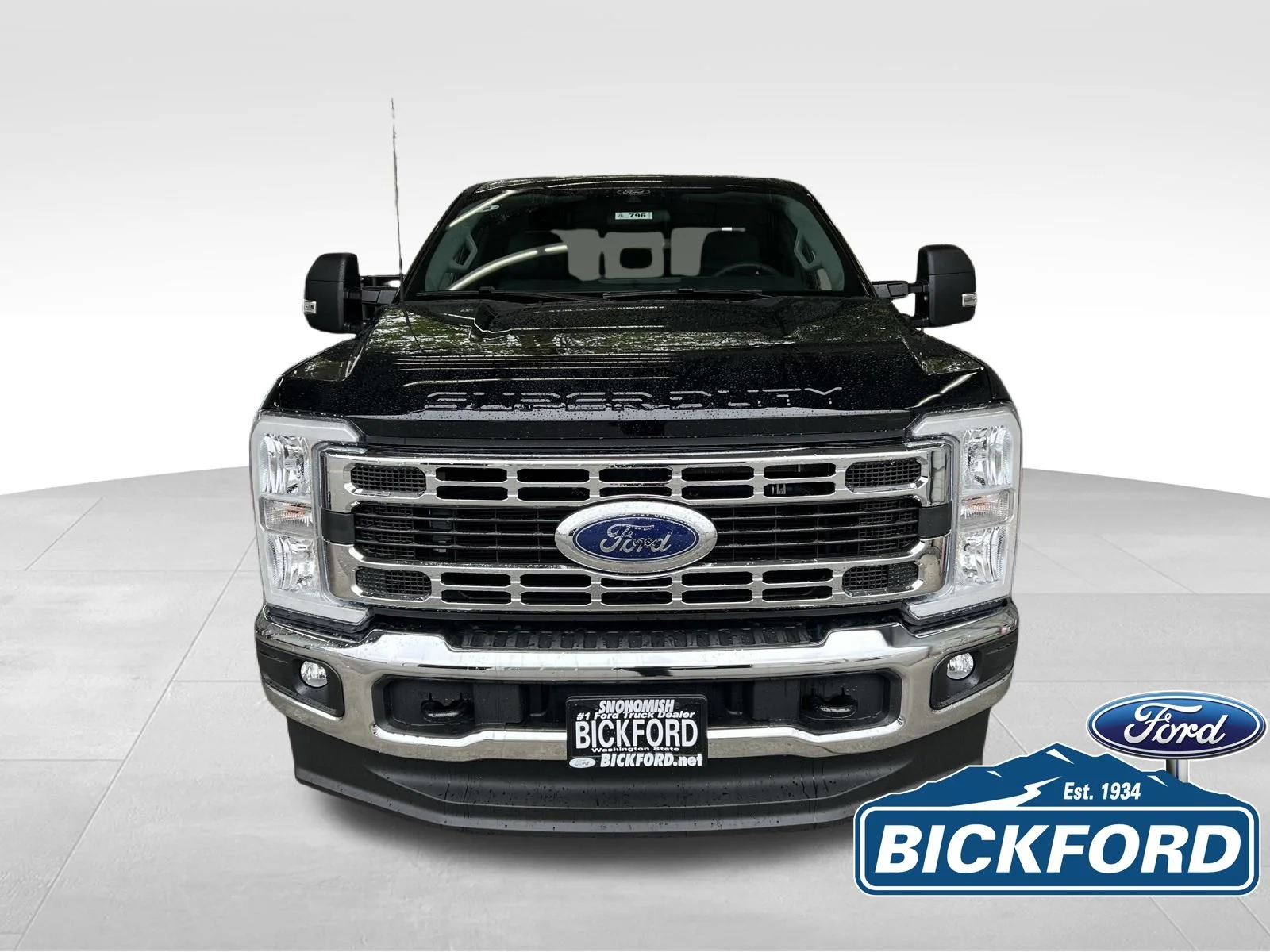 New 2026 Black Ford XLT image 2