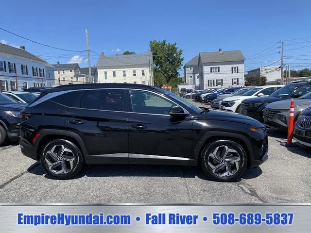 Used 2024 Black Hyundai Limited image 3