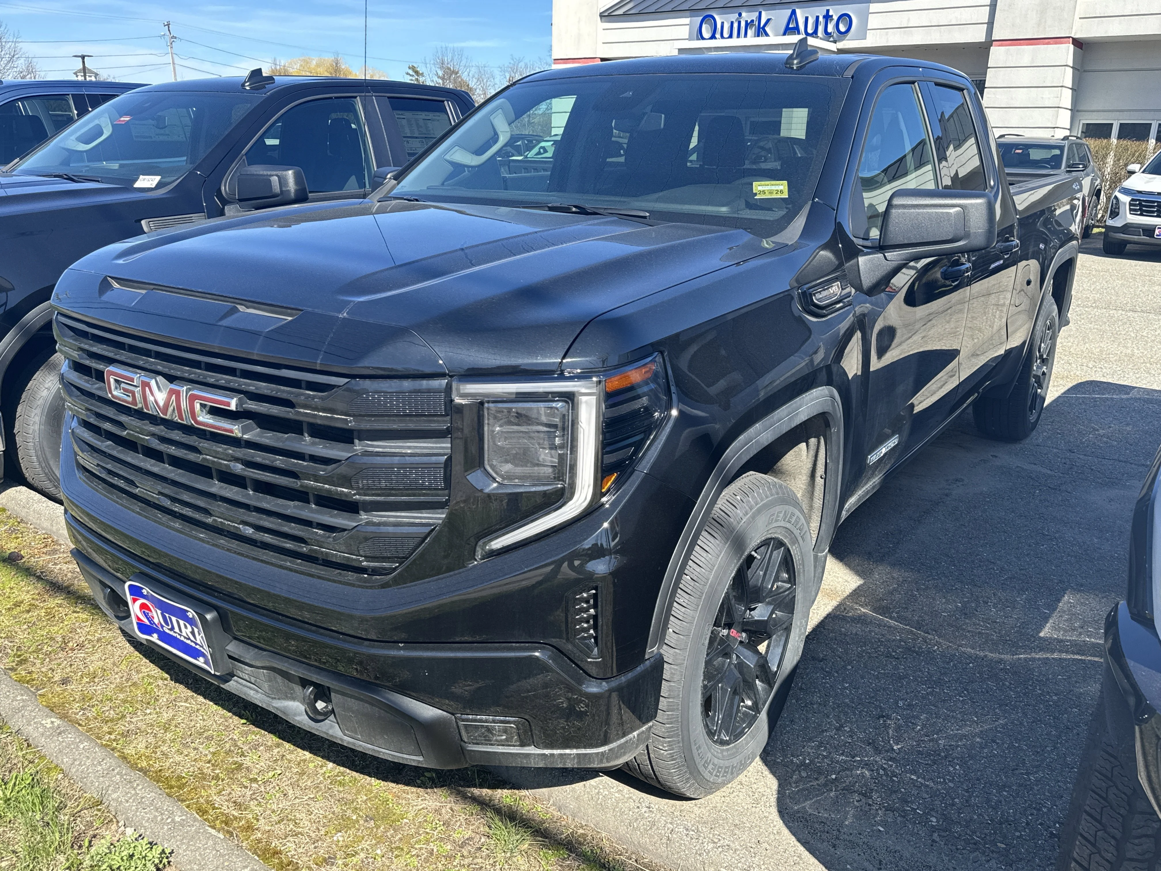 2026 GMC Sierra 4WD Double Cab Standard Box Elevation's photo