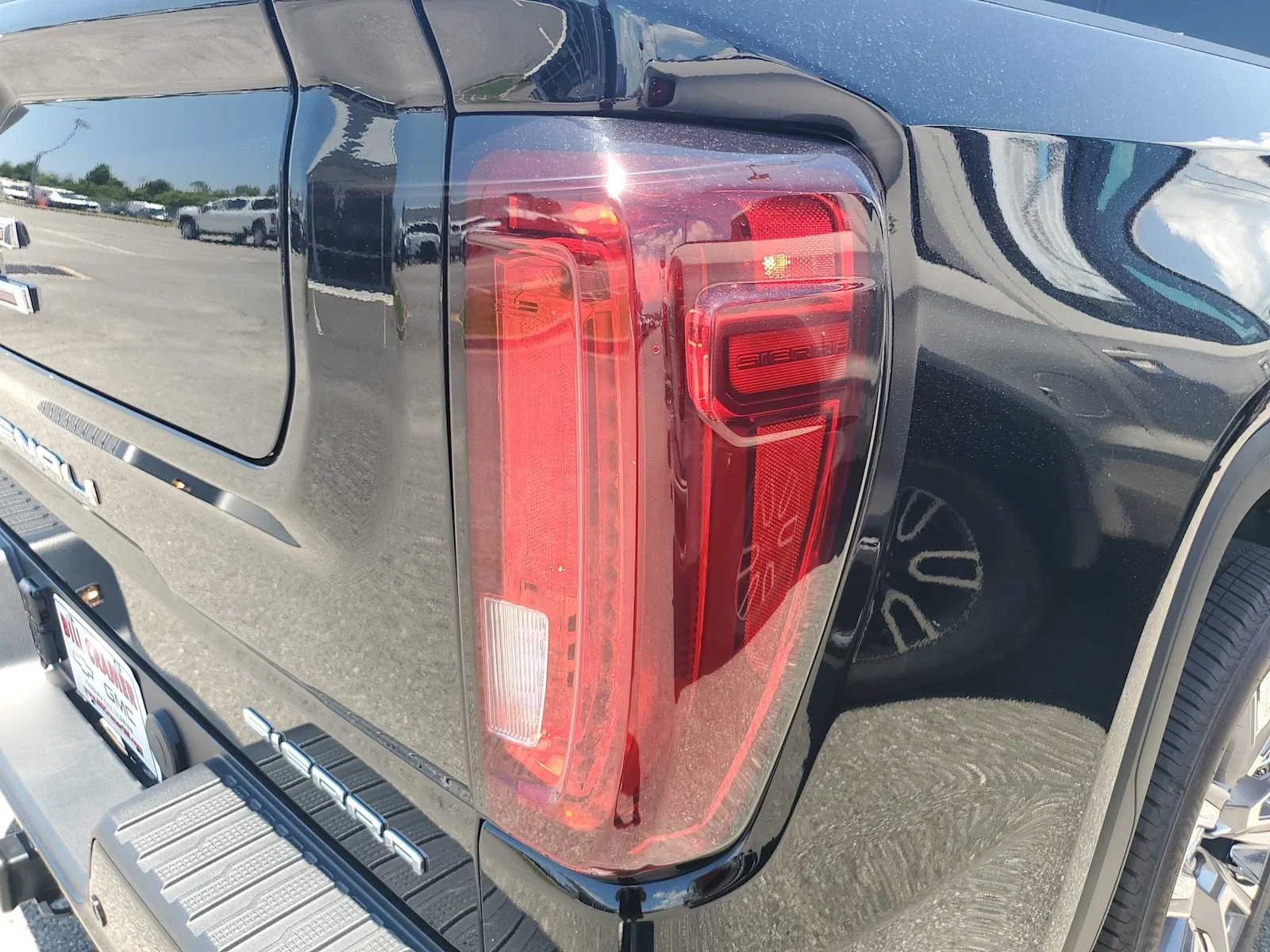 2026 GMC Sierra 1500 Denali - Photo 18