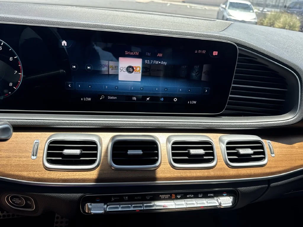 Used 2023 White Mercedes-Benz GLE 350 image 13