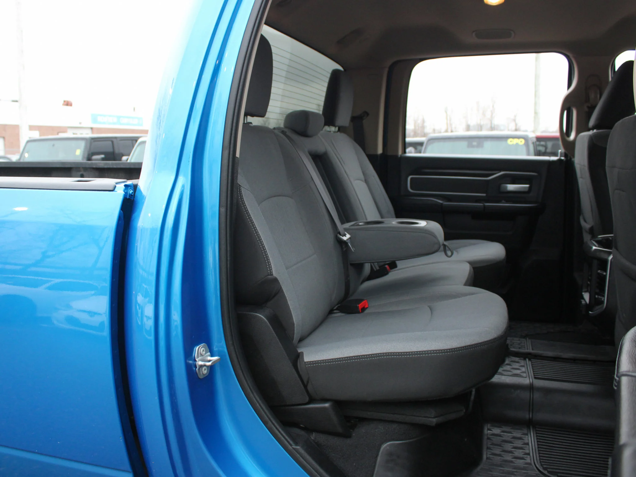 Used 2020 Blue RAM Big Horn *5th Wheel & Gooseneck | Apple CarPlay | Alpine | Cummins | Heated Seats image 17