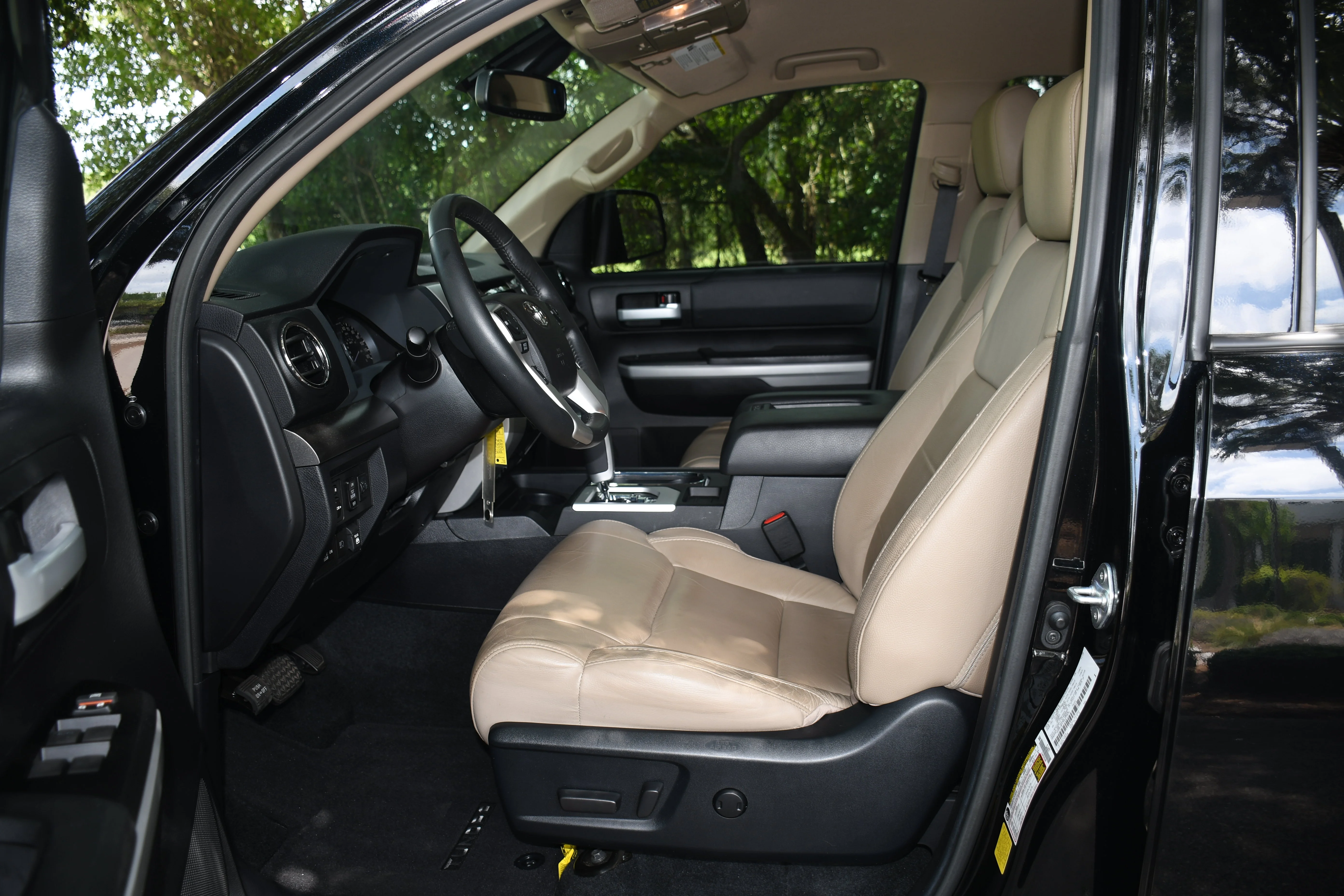 Used 2021 Black Toyota SR5 image 6