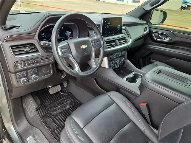 Used 2024 Green Chevrolet LT 4x4 image 12