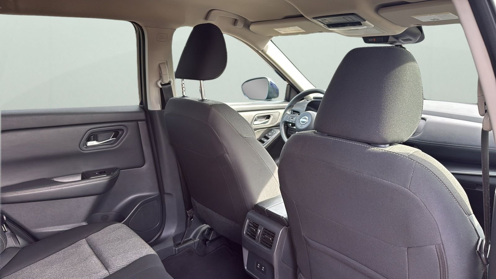 Used 2024 Blue Nissan SV image 28