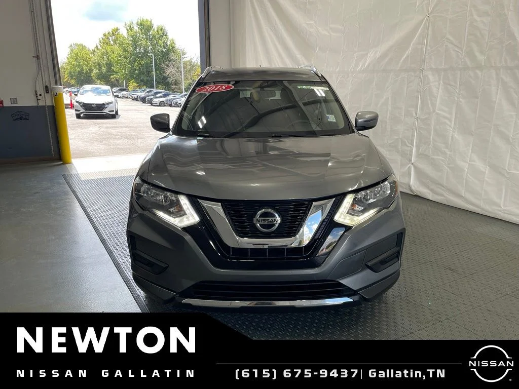 Used 2018 Gun Metallic Nissan SV image 20