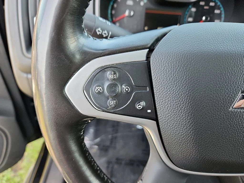 Used 2022 Black Chevrolet ZR2 image 19