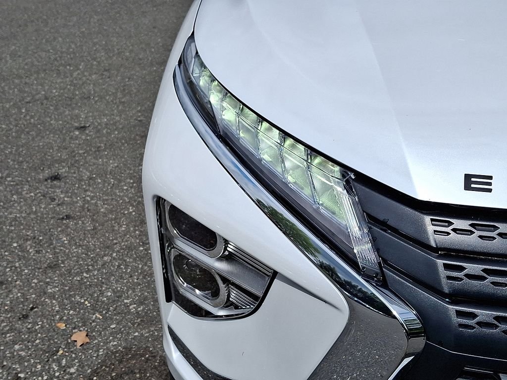 New 2026 White Mitsubishi ES image 6