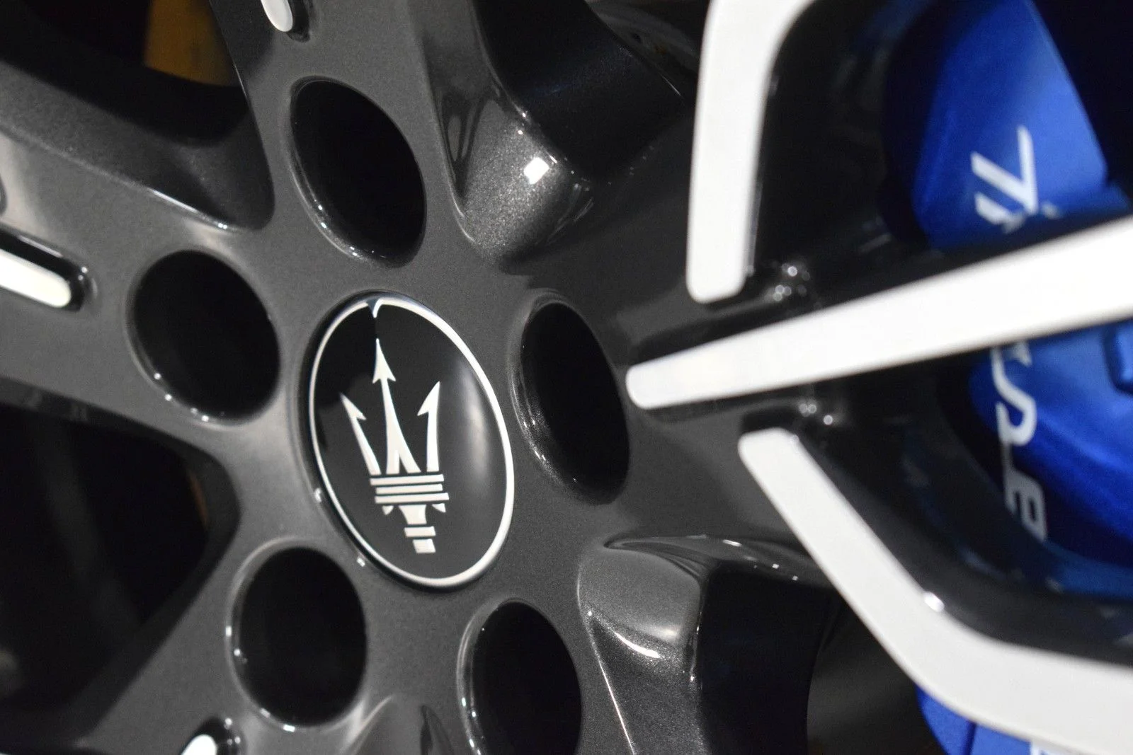 Certified Used 2023 Blue Maserati  image 19