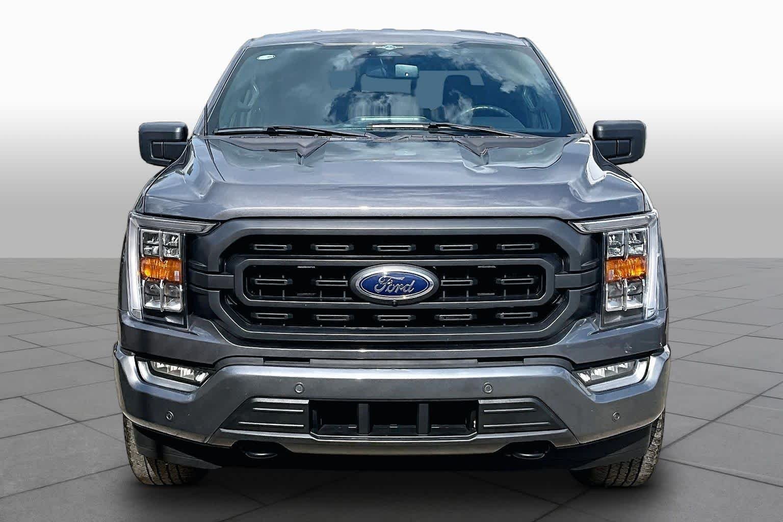 Used 2023 Carbonized Gray Metallic Ford XLT image 4