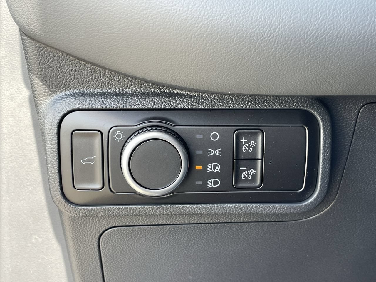 New 2026 Carbonized Gray Metallic Ford Active image 26