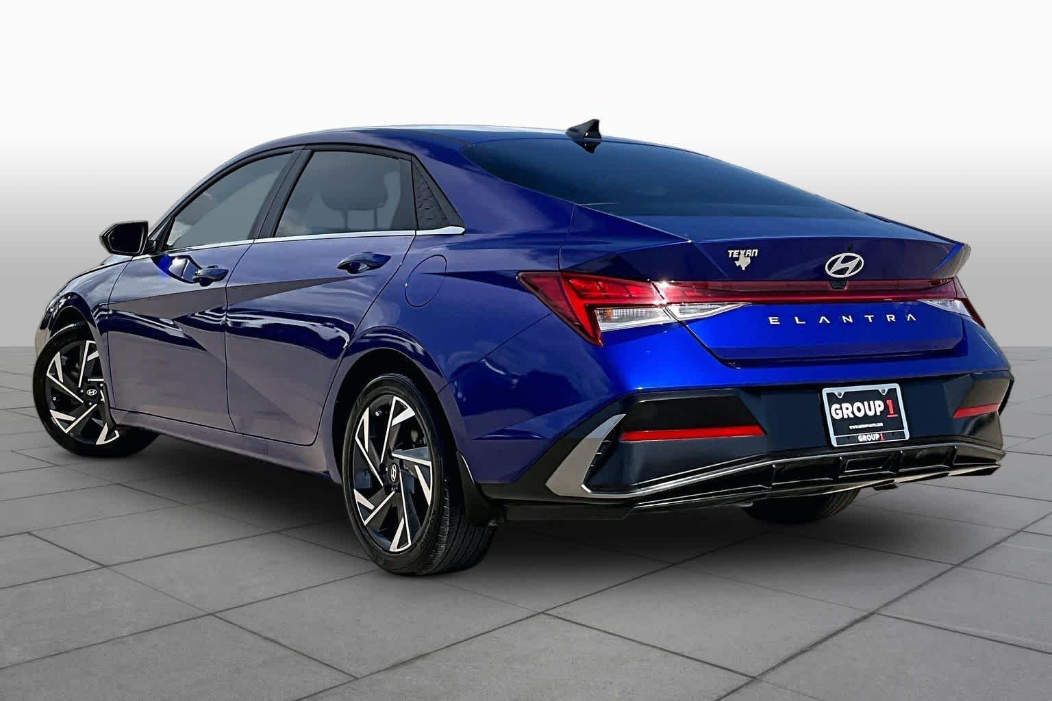 Used 2024 Intense Blue Hyundai SEL image 12