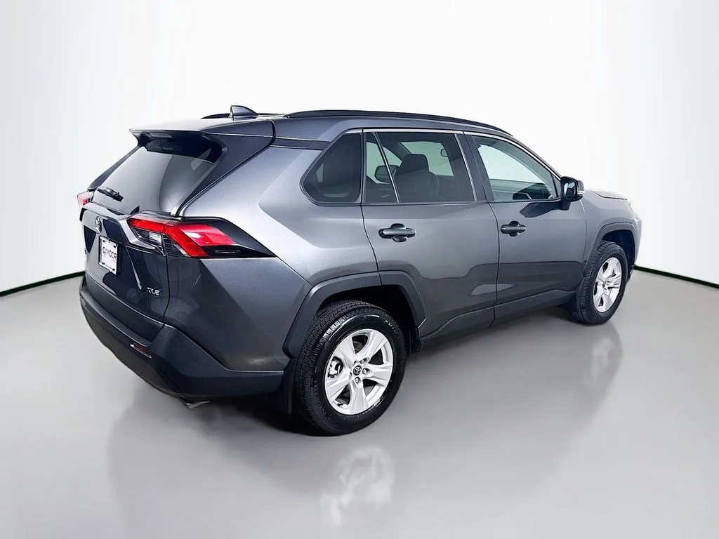 Used 2021 Magnetic Gray Metallic Toyota XLE image 7