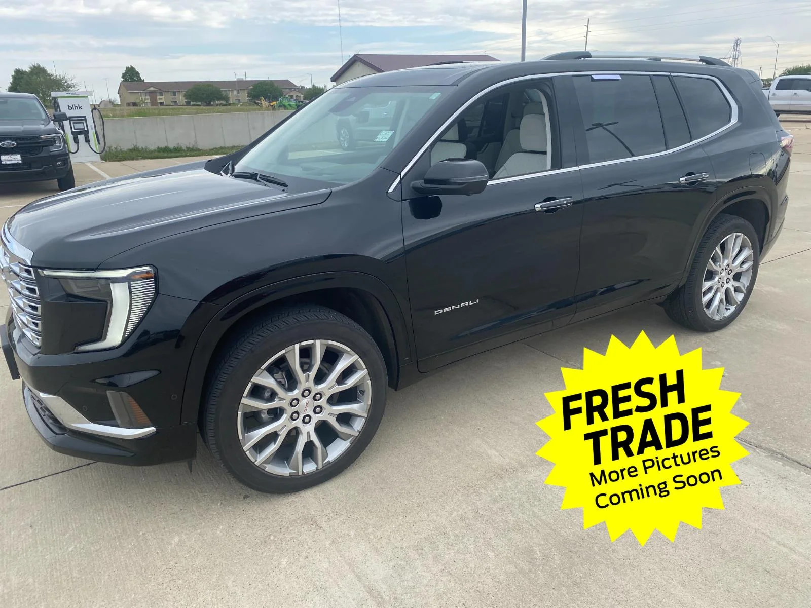 2025 GMC Acadia Denali AWD's photo