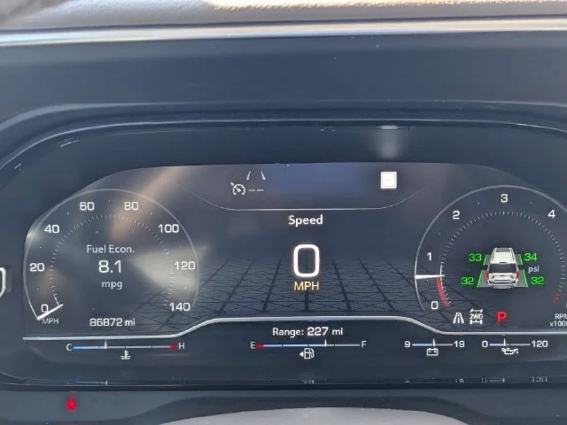 Used 2022 WHITE FROST TRICOAT GMC Denali image 31