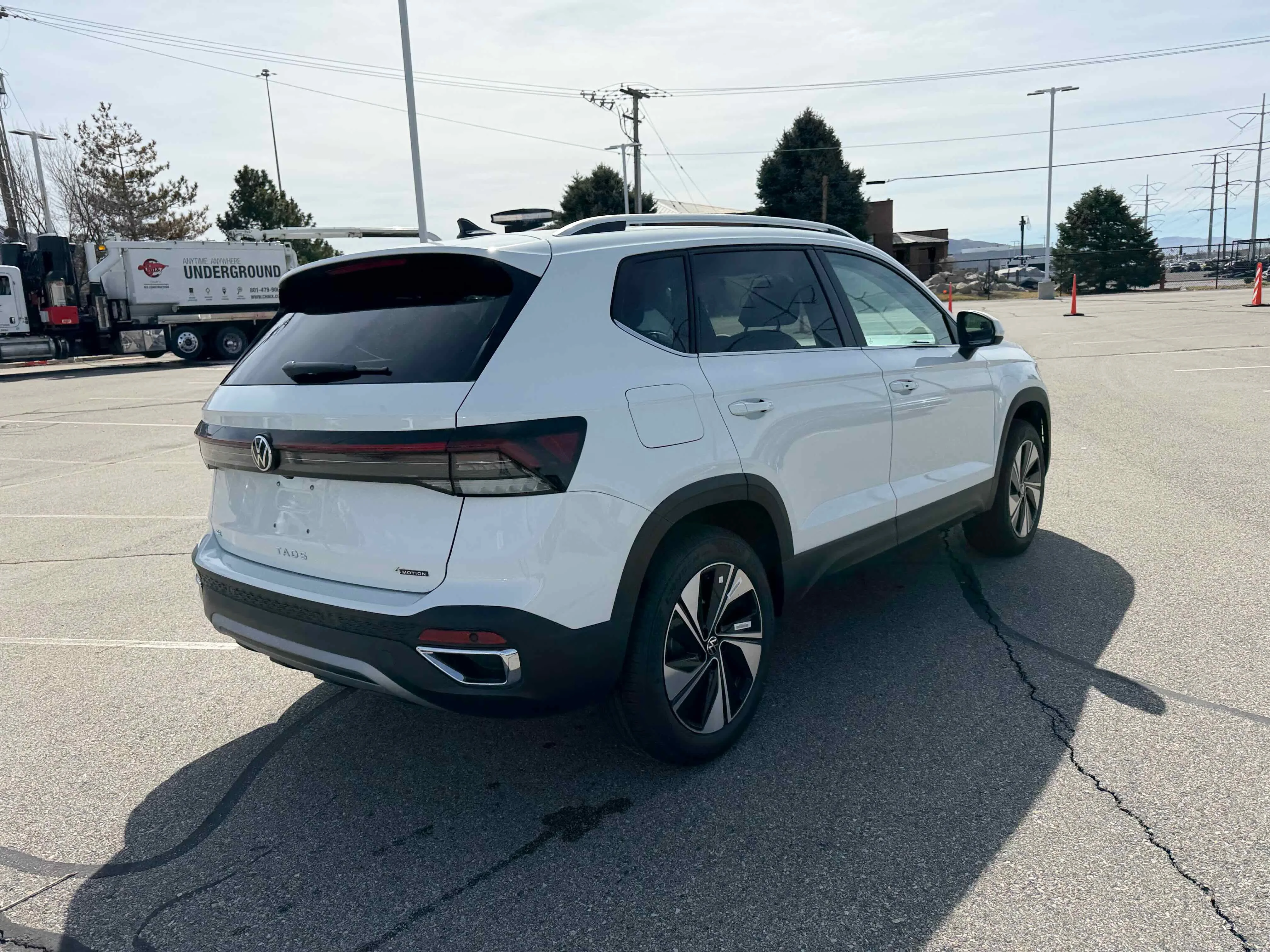 New 2026 Pure White Volkswagen SE image 7
