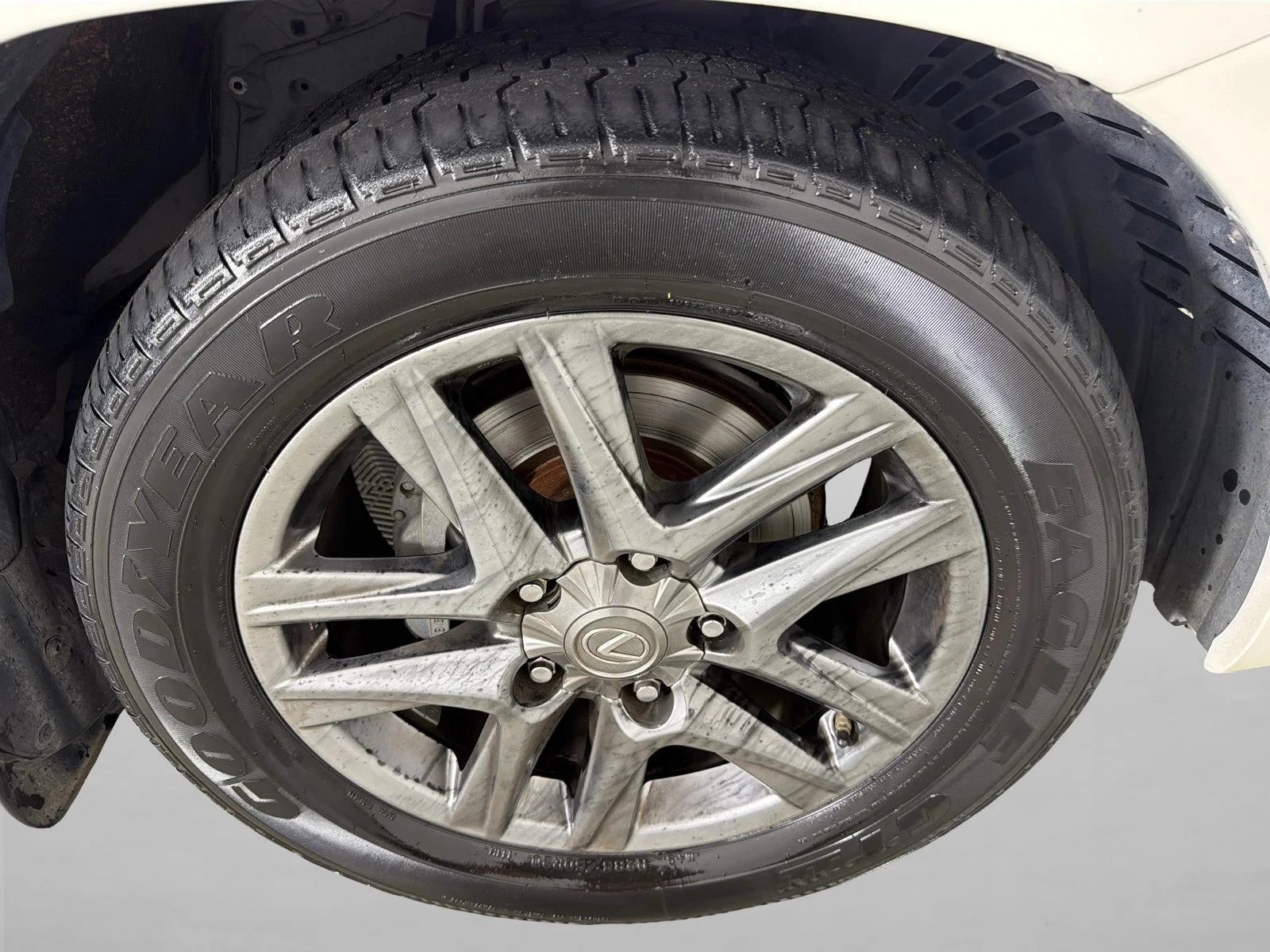 Used 2013 Starfire Pearl Lexus  image 14