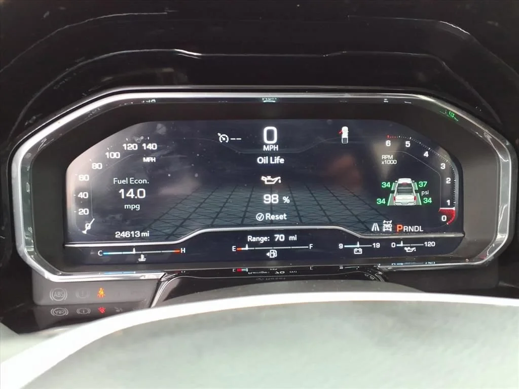 Used 2023 DYNAMIC BLUE METALLIC GMC Elevation image 28