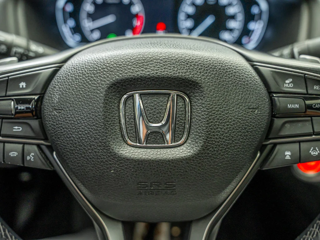 Used 2018 Gray Honda Touring image 29
