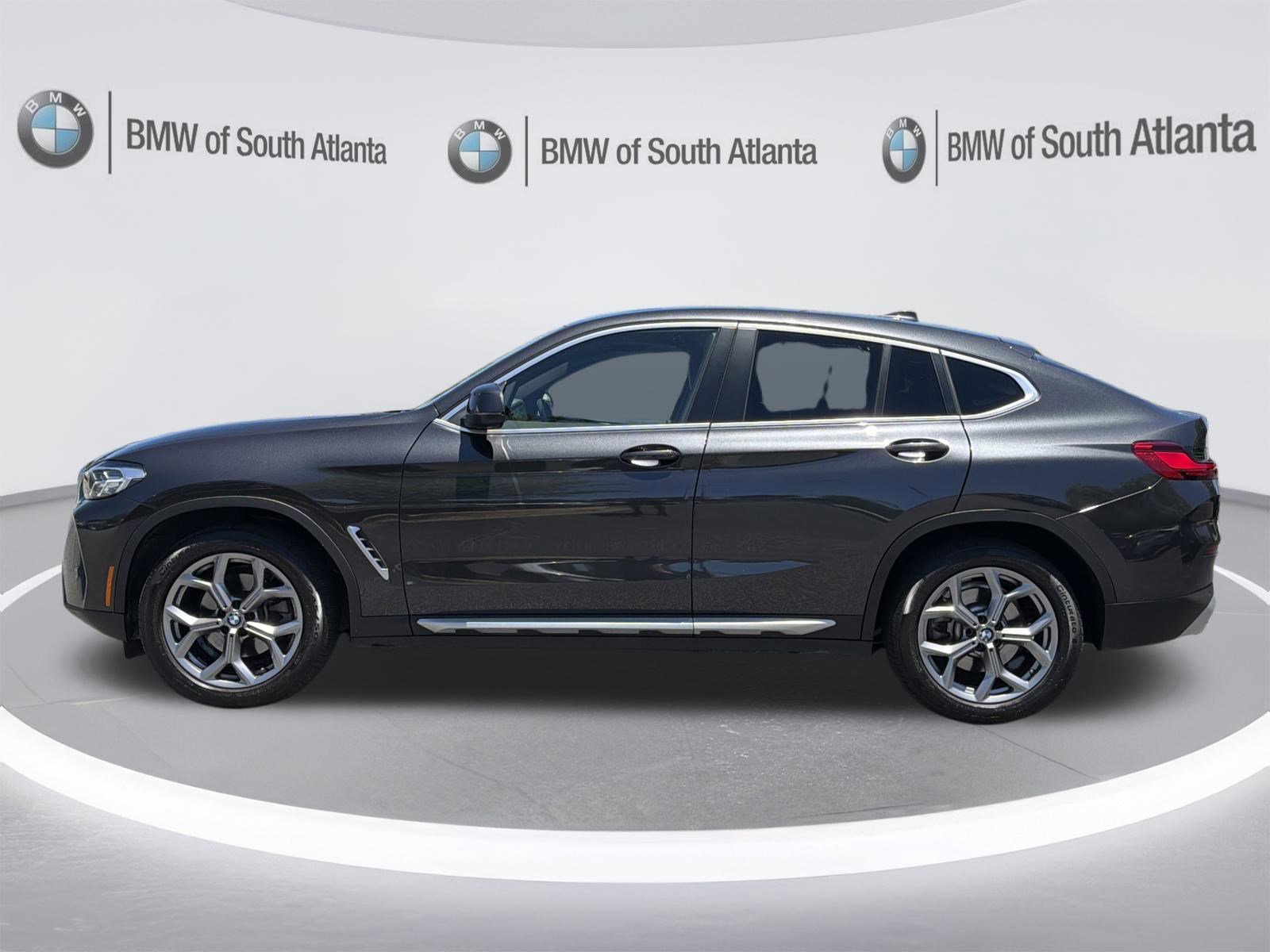 Used 2025 Dark Graphite Metallic BMW xDrive30i image 24