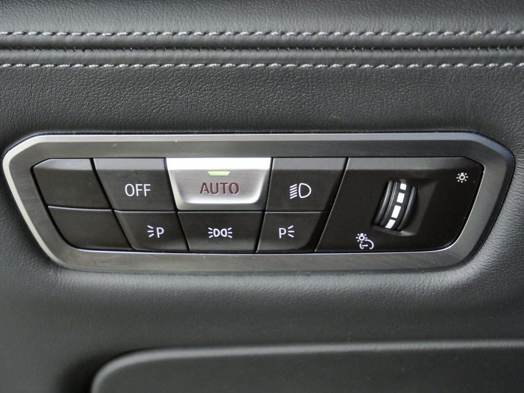 Used 2021 Donington Grey Metallic BMW Base image 39