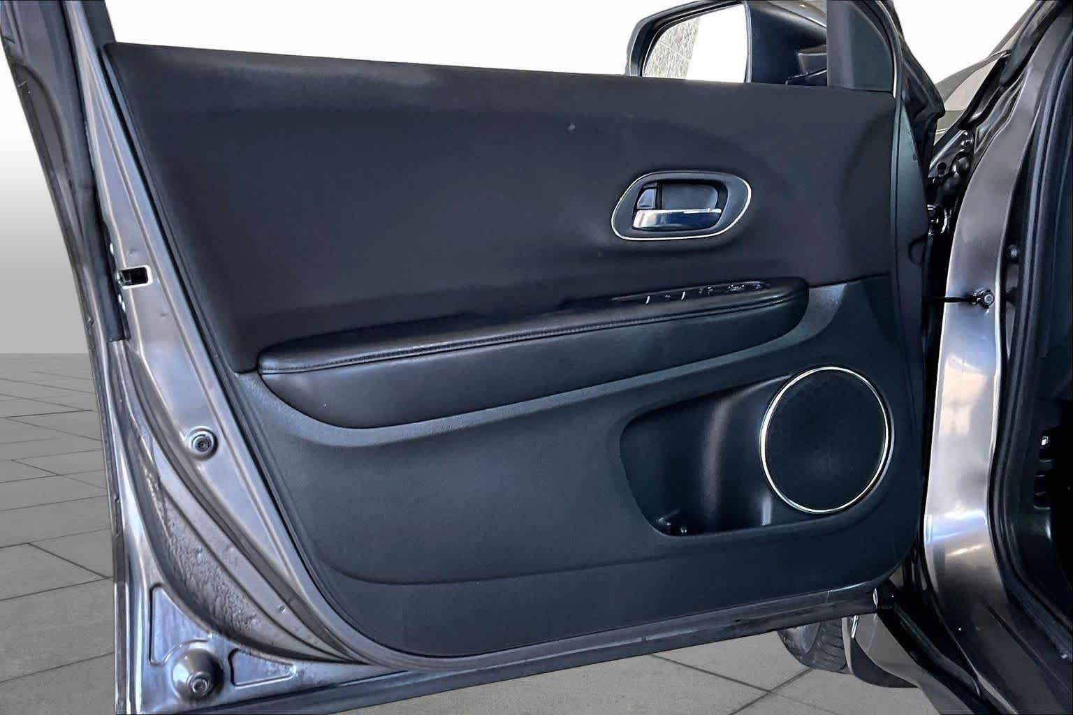 Used 2017 Crystal Black Pearl Honda EX image 22
