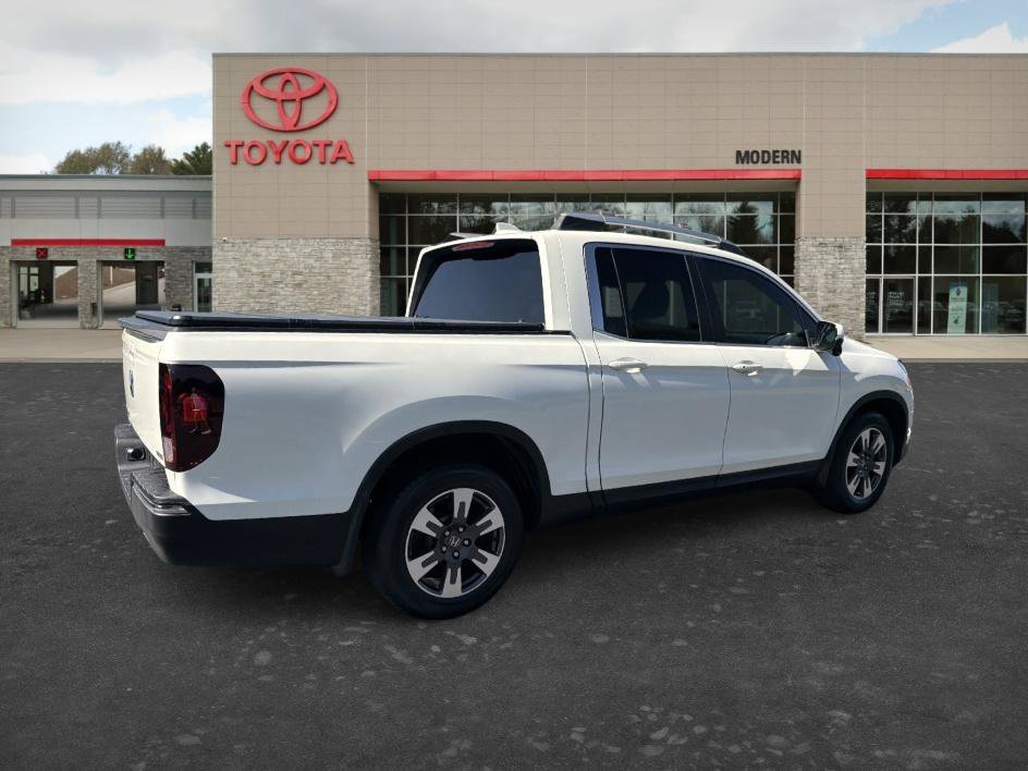 Used 2017 White Diamond Pearl Honda RTL-T image 5