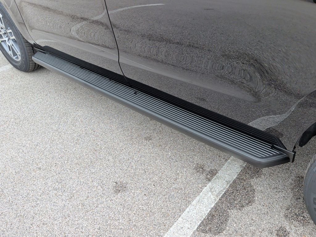 New 2026 Agate Black Metallic Ford MAX Active image 47