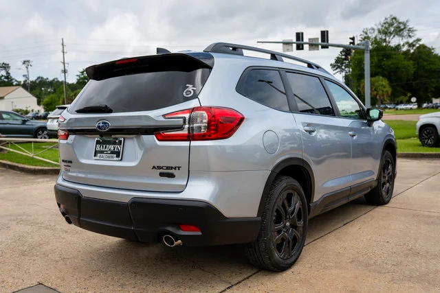 New 2026 Ice Silver Metallic Subaru Onyx Edition Touring image 18