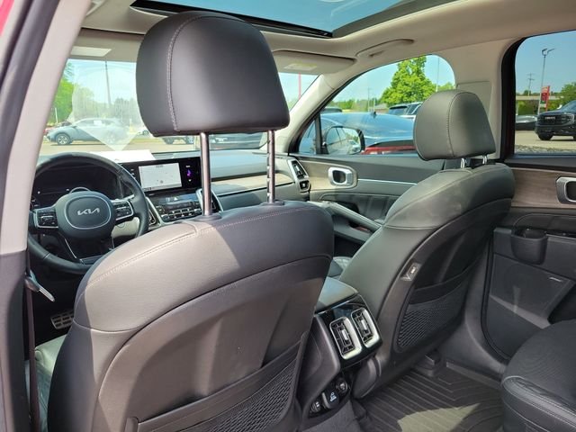 Used 2023 Red Kia X-Line SX Prestige image 30