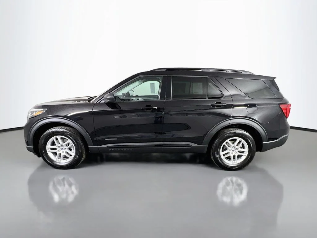 New 2026 Agate Black Metallic Ford Active image 6