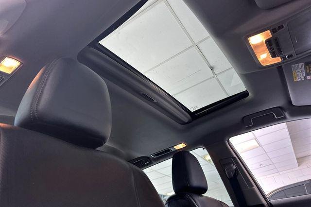 Certified Used 2016 BLIZZARD PEARL Toyota  image 23