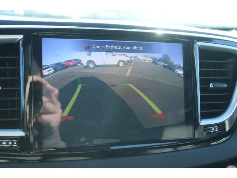 Used 2024  Chrysler Touring L image 21