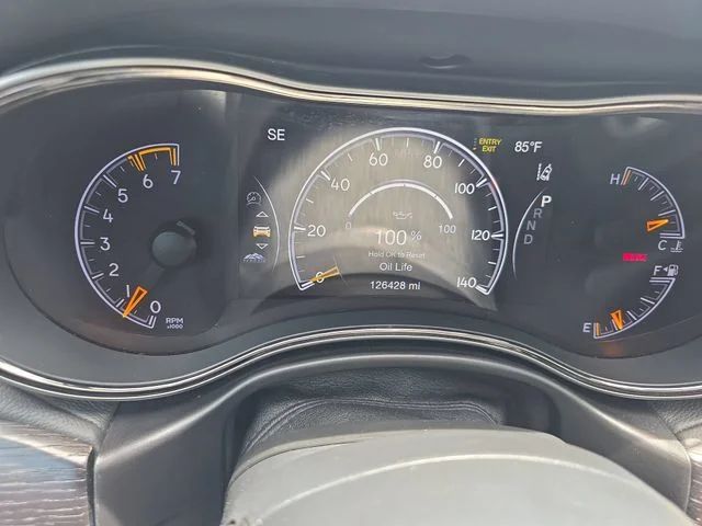 Used 2018 Silver Jeep Overland image 19