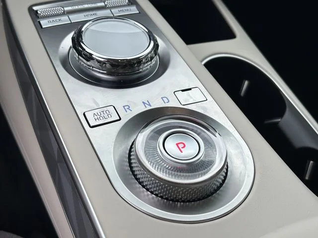 Used 2025 White Genesis 3.5T Sport image 30