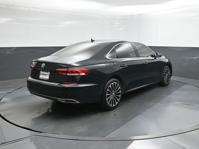 Used 2022 Green Volkswagen 2.0T Limited Edition image 8