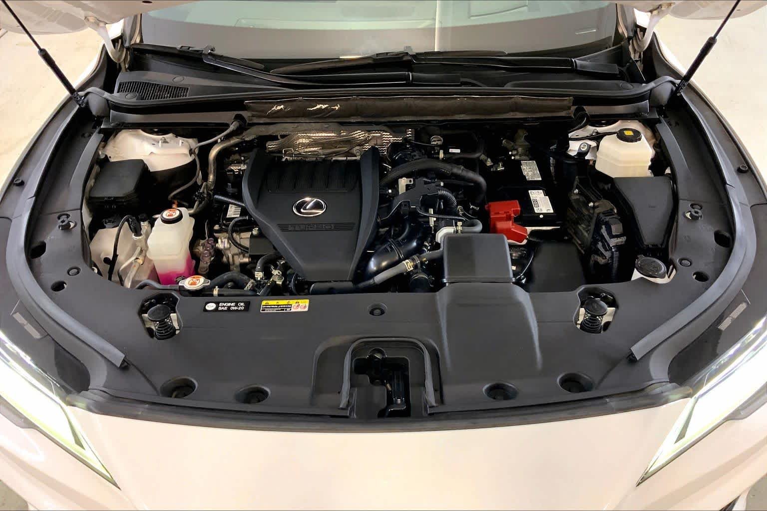 Used 2023 Ultra White Lexus F SPORT Handling image 30