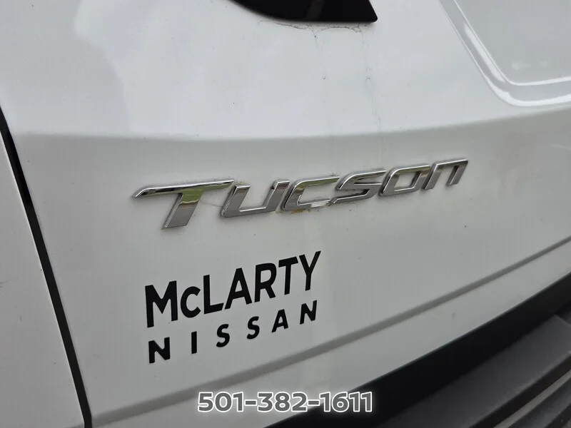 Used 2024 White Pearl HYUNDAI SEL FWD *LTD AVAIL* image 13