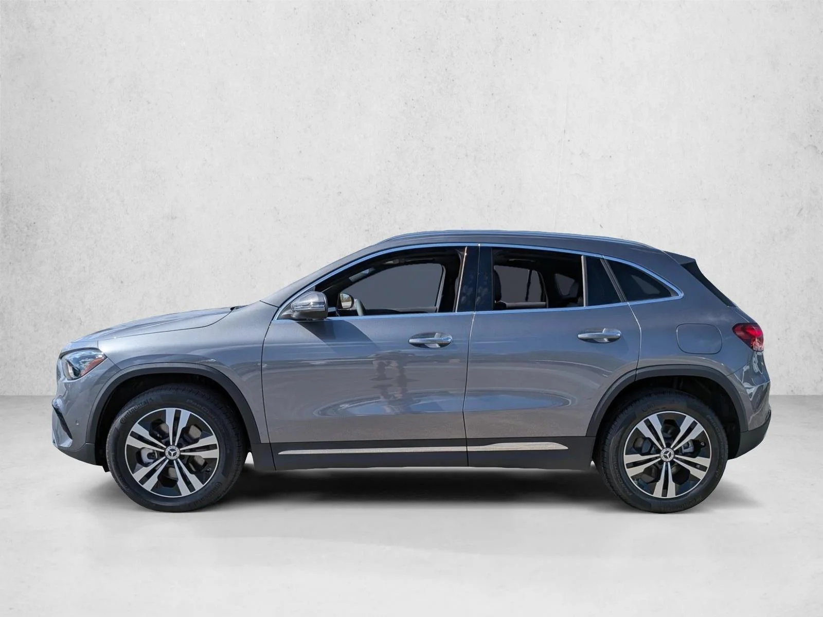 Used 2026 Mountain Grey Metallic Mercedes-Benz GLA 250 image 5